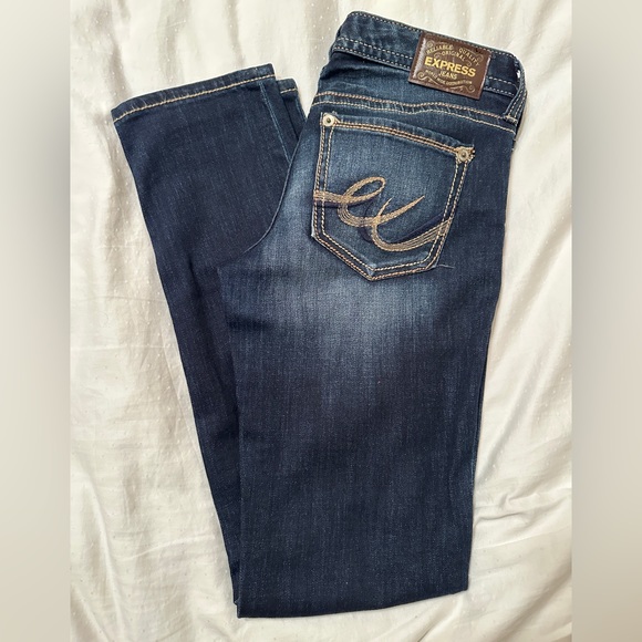 NWOT, Express Skinny Low Rise Jeans, Size 6 - Picture 2 of 5
